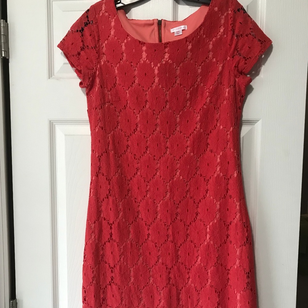 Coral colored lace overplayed dress with zipper